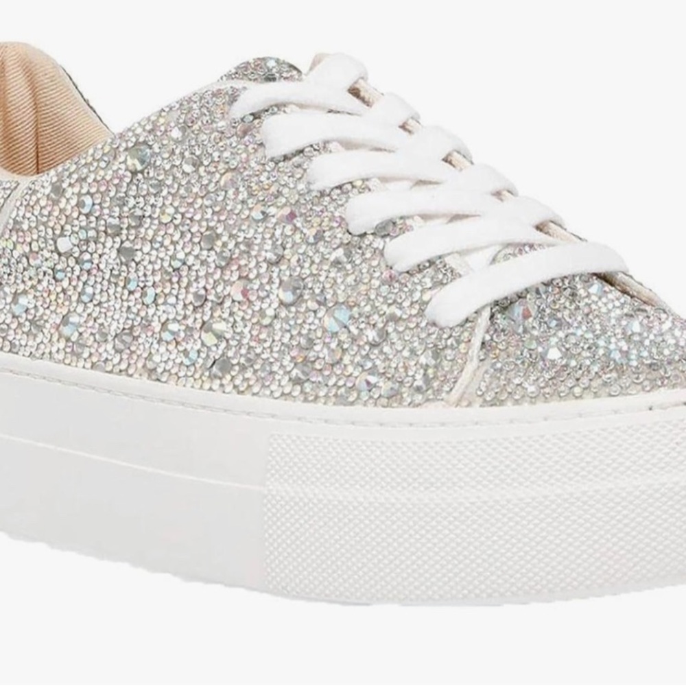 Betsey Johnson Bedazzled Rhinestones Women’s Fashion Sneakers Sz 8